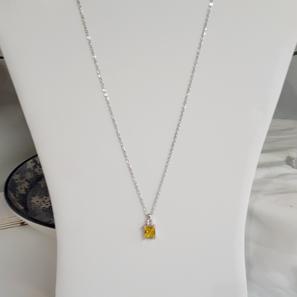 2ct YELLOW CZ PENDANT Silver Necklace - Picture 3 of 5